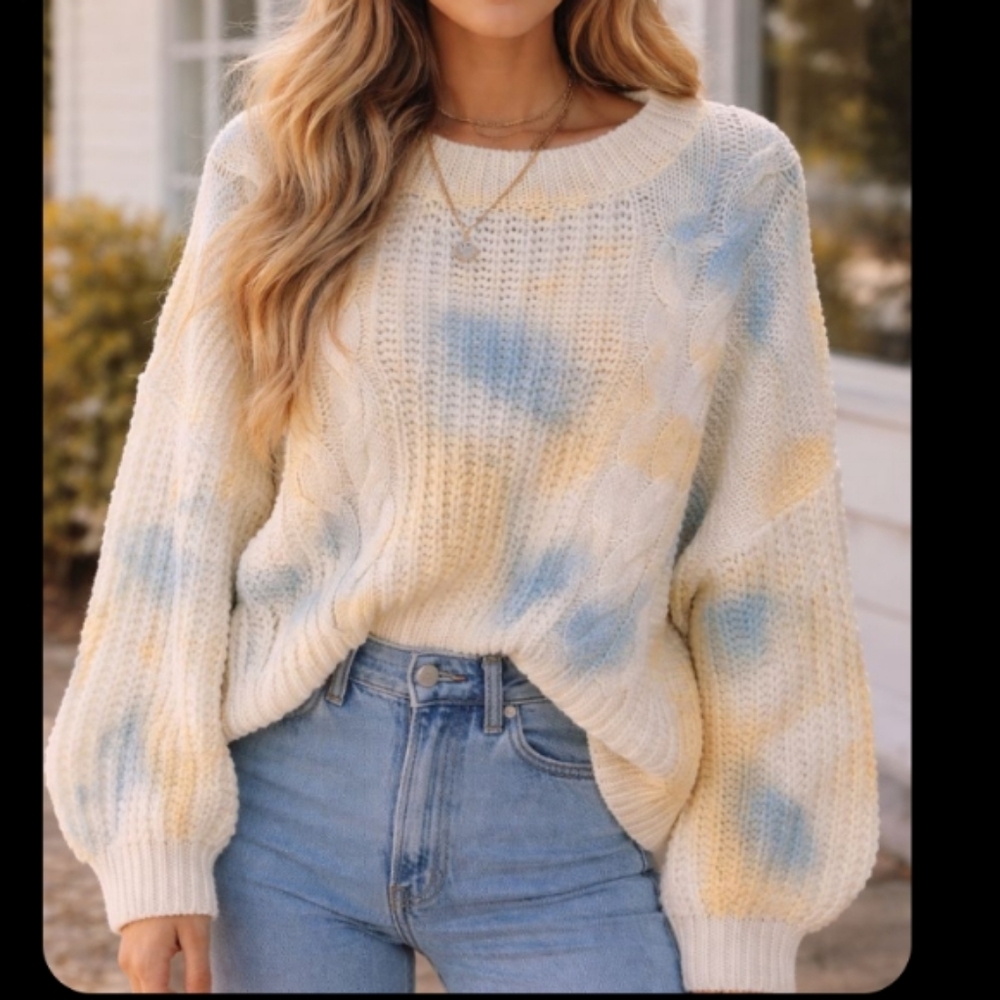 Blue B Cream Tie-Dye Cable Knit Crew Sweater NWT Size M/L